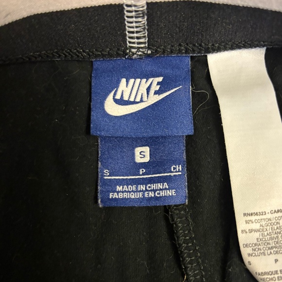 Nike Women’s 3/4 leggings - Picture 4 of 4